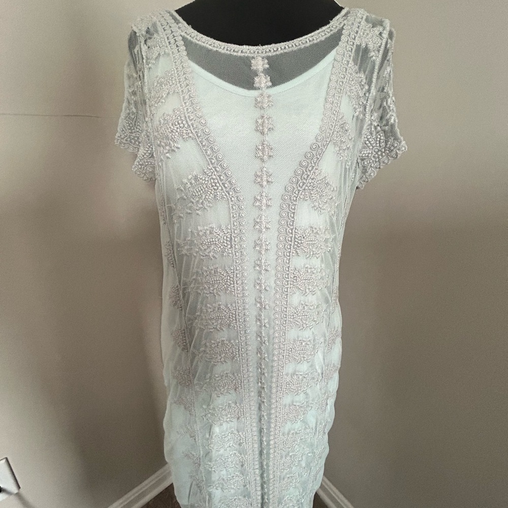 SUNDANCE Baby blue embroidery dress, size M, NWT